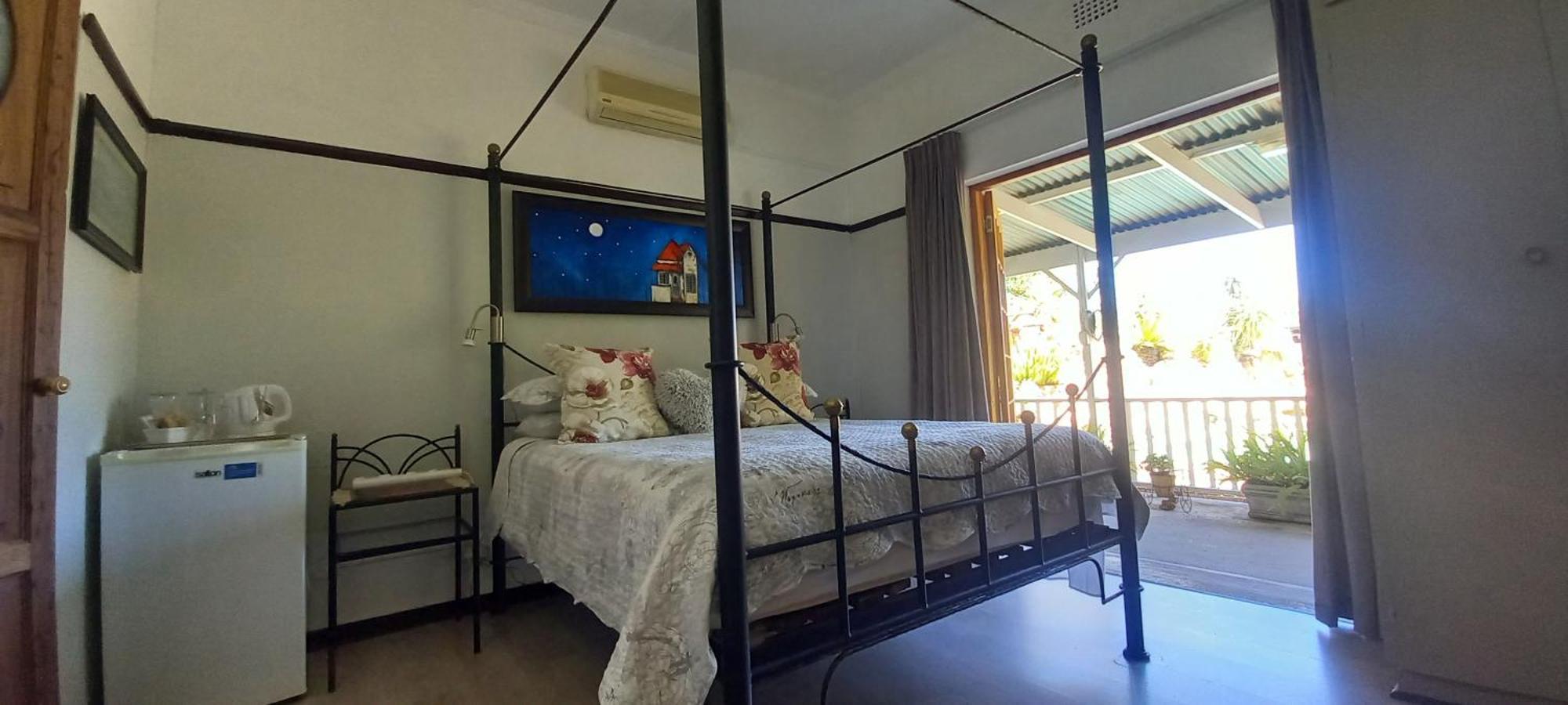 Beit Shalom Before Known As Best Little Guesthouse Oudtshoorn Exterior photo